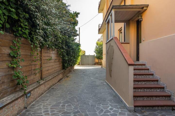 Appartamento Fronte Mare Con Parcheggio Privato Πεσκάρα Εξωτερικό φωτογραφία